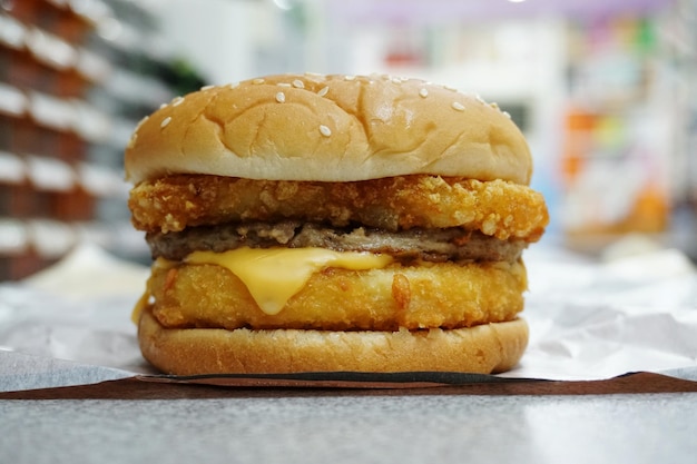 Primer plano de una hamburguesa