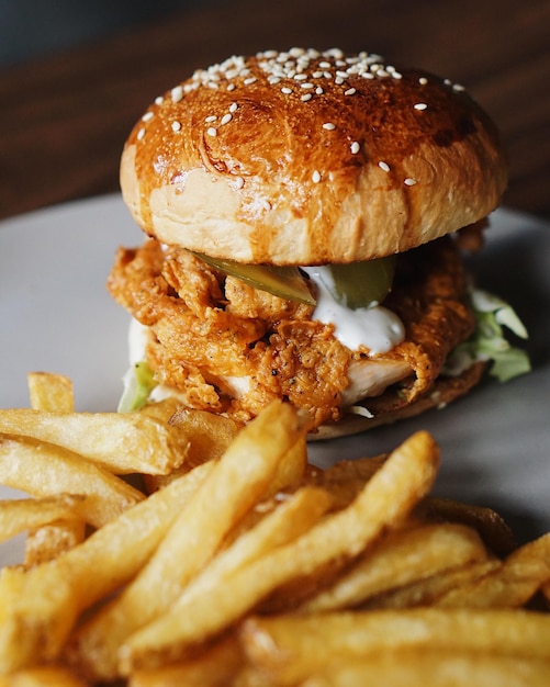 Foto un primer plano de una hamburguesa