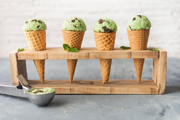 Foto primer plano de helado en la mesa