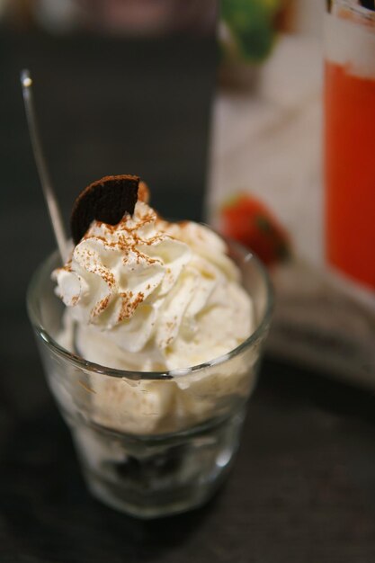 Foto primer plano de helado en vaso