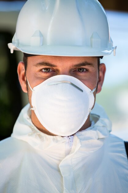 Foto primer plano del hombre de control de plagas