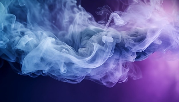 Un primer plano de un humo con humo azul y violeta en el fondo