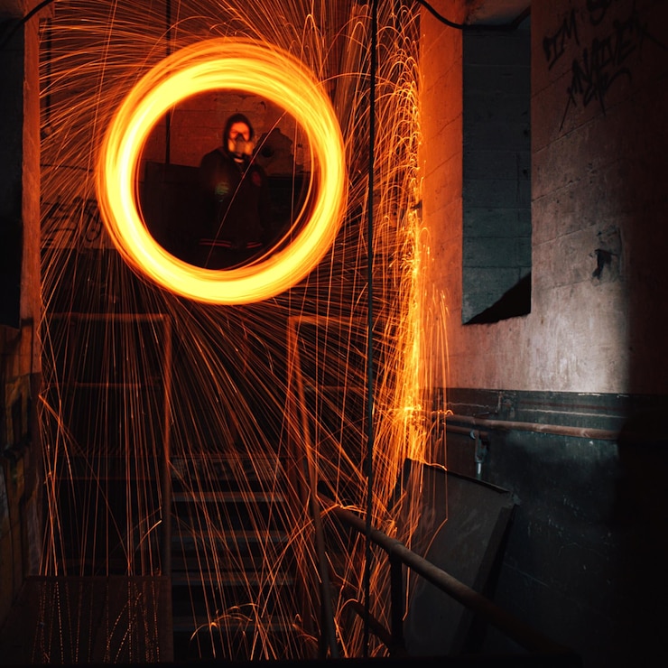 Foto primer plano de la lámpara iluminada
