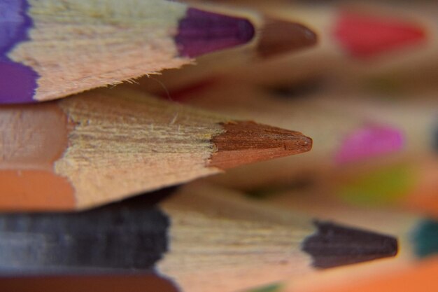 Foto primer plano de lápices de colores