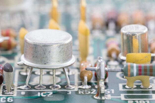 Primer plano de la máquina en la mesa