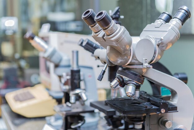 Primer plano del microscopio