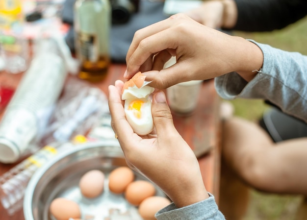 Foto primer plano de una mujer con un helado