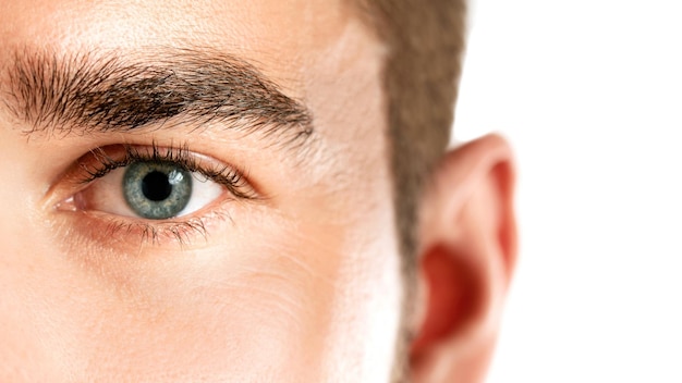 Foto primer plano del ojo masculino - conceptos de belleza y salud