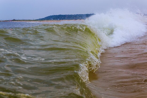 Foto primer plano de las olas en el mar