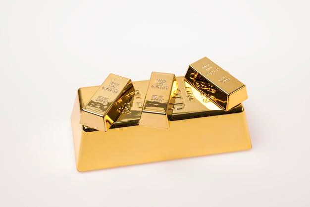 Primer plano de oro sobre un fondo blanco