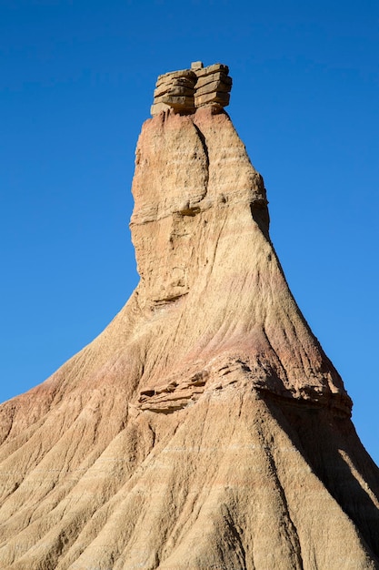 Primer plano del pico en el Parque de las Bardenas Reales en Navarra, España