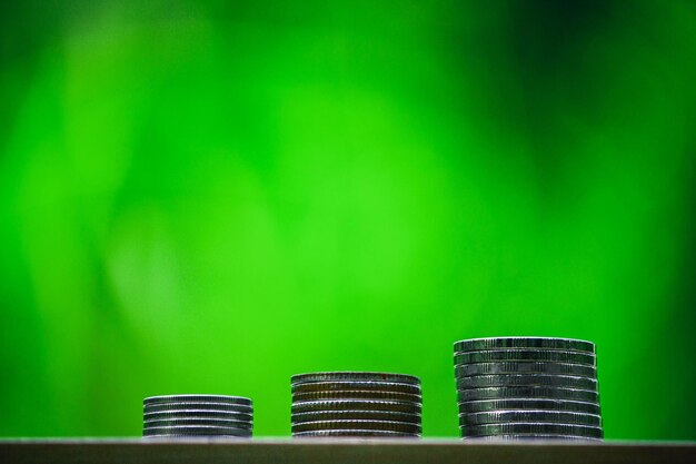 Foto primer plano de una pila de monedas