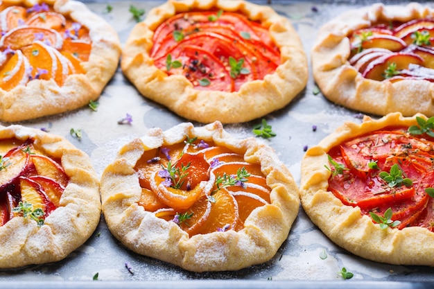 Primer plano de la pizza servida