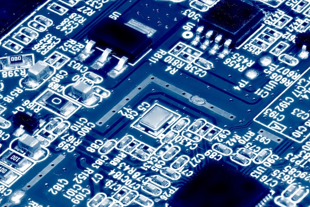 Primer plano de la placa de circuito electrónico. Macro.