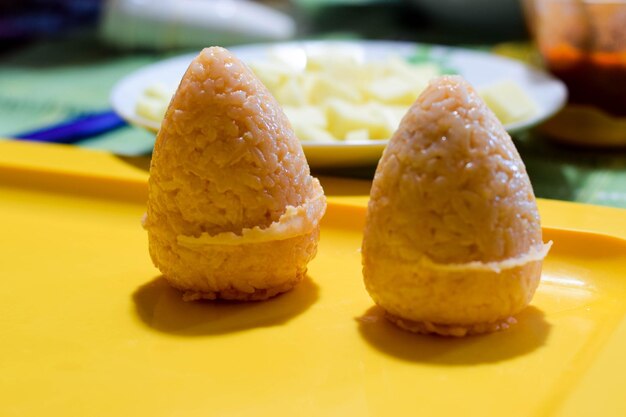 Foto primer plano del postre en la mesa