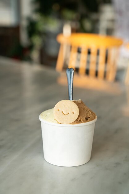 Foto primer plano del postre en la mesa