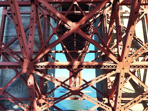 Foto primer plano de un puente