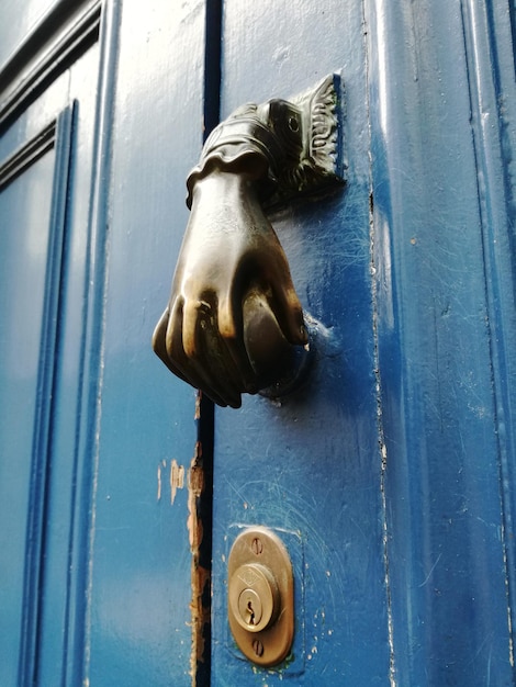 Foto primer plano de una puerta cerrada