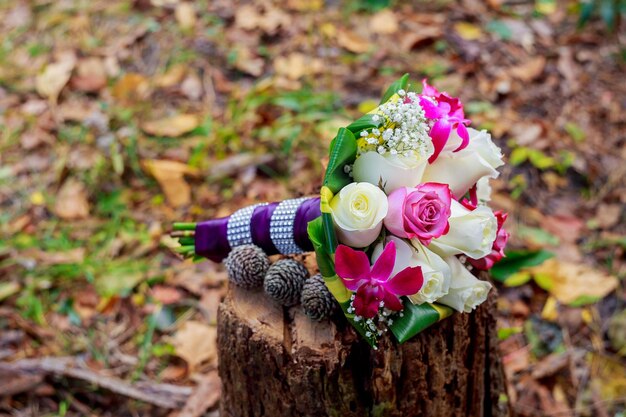 Primer plano de ramo de boda banda abstracta casarse con encaje de belleza vegetal romántico