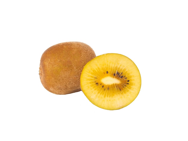 Foto primer plano de una rebanada de kiwi dorado sobre un fondo blanco