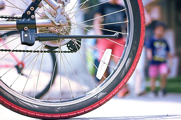 Foto primer plano de la rueda de la bicicleta
