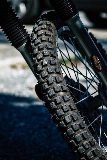 Foto primer plano de la rueda de la bicicleta