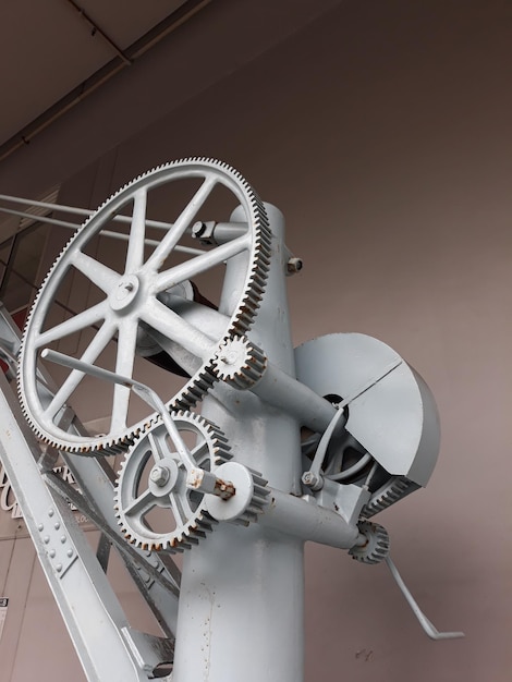 Foto primer plano de la rueda gigante contra la pared