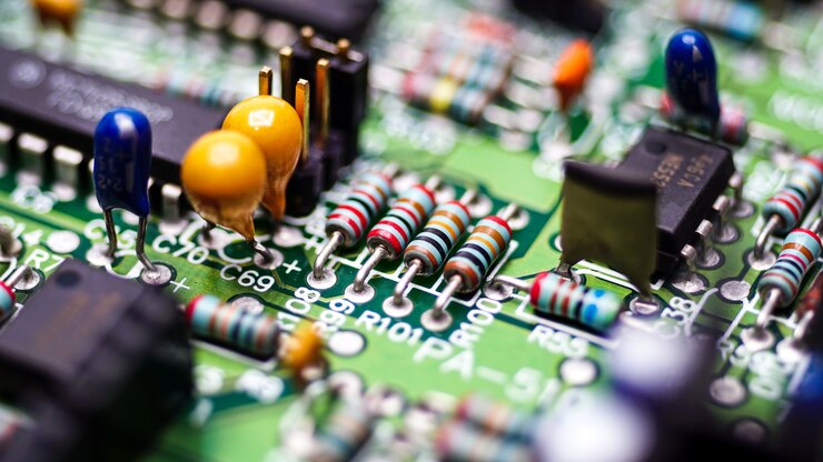 Foto primer plano sobre placa electrónica y fondo de dispositivo electrónico