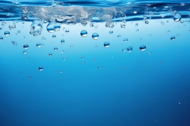 Un primer plano de una superficie de agua azul con burbujas