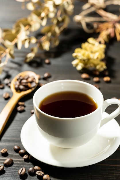 Foto primer plano de una taza de café en la mesa