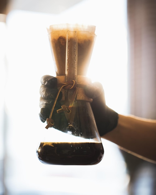 Foto primer plano de una taza de café en la mesa