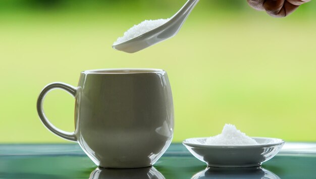 Foto primer plano de una taza de café en la mesa