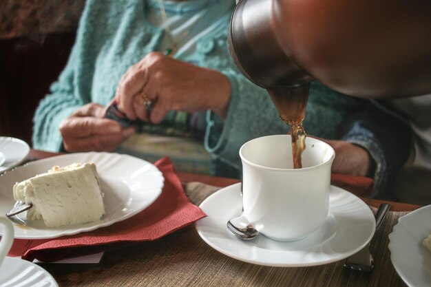 Foto primer plano de una taza de café en la mesa