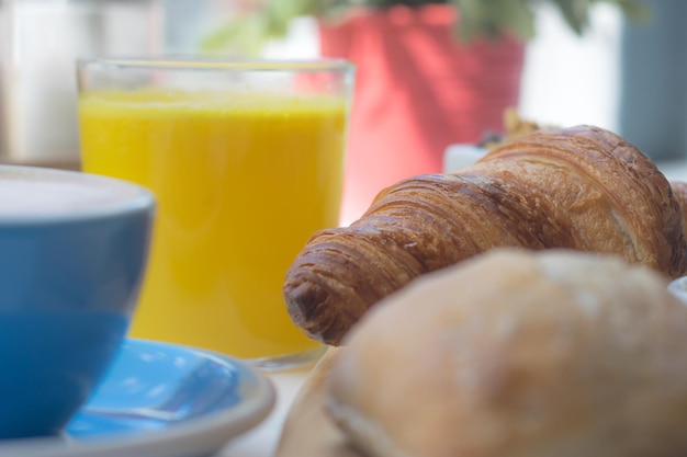 Foto primer plano de una taza de té en la mesa