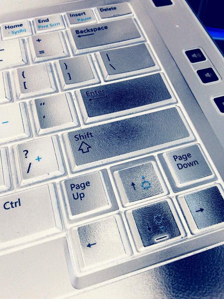 Foto primer plano del teclado de la computadora portátil