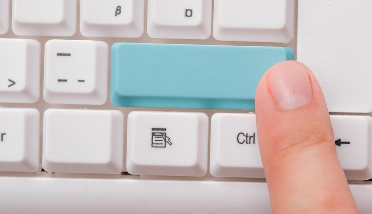 Foto primer plano del teclado de la computadora portátil