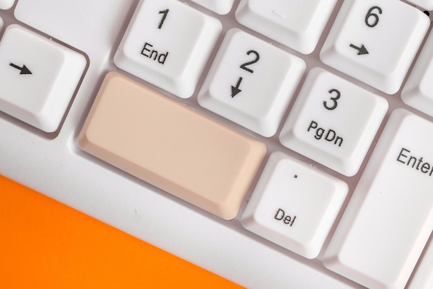 Primer plano del teclado de la computadora
