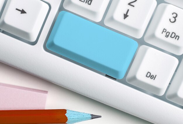 Primer plano del teclado de la computadora