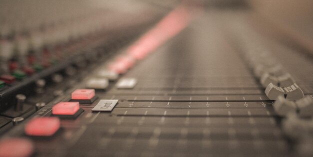Primer plano del teclado de la computadora
