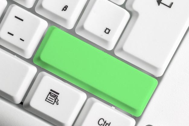 Primer plano del teclado de la computadora