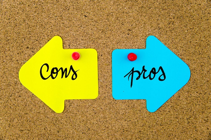 Foto primer plano del texto en la pared amarilla