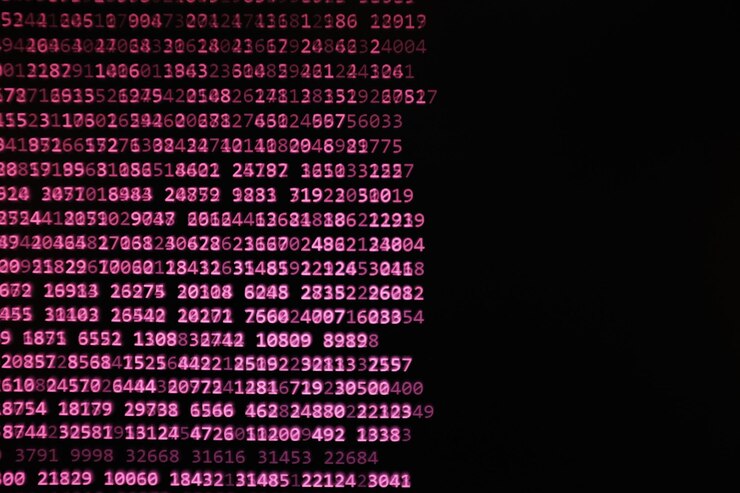Foto primer plano del texto sobre un fondo negro