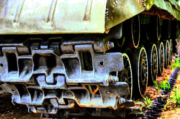 Foto primer plano de un tren oxidado