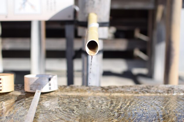 Foto primer plano de la tubería de agua