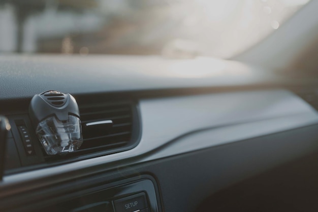 Primer plano de la ventana del coche