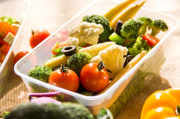 Primer plano de las verduras en rodajas