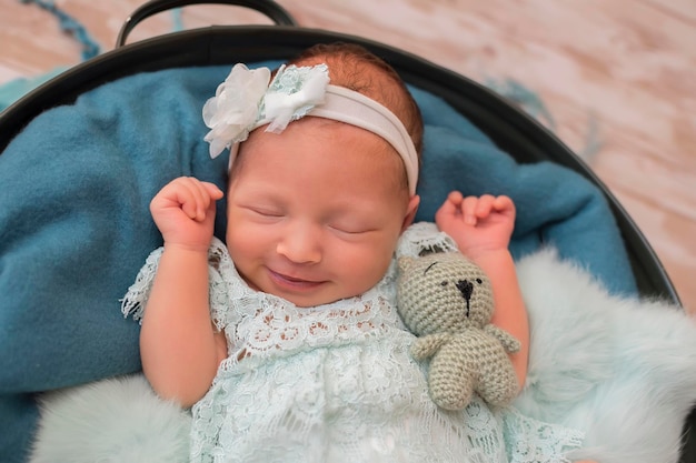 Primera sesión de fotos niño recién nacido recién nacido niña recién nacida