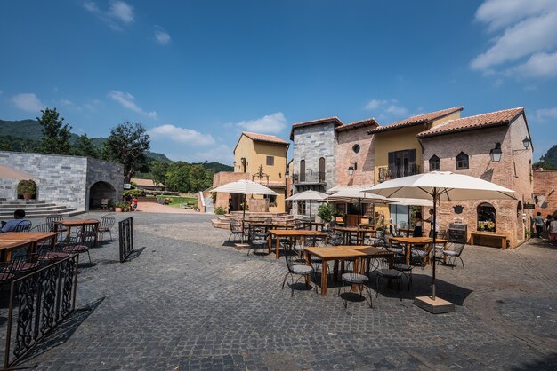 Primo piazza, a pequena cidade de estilo italiano na província de korat na tailândia