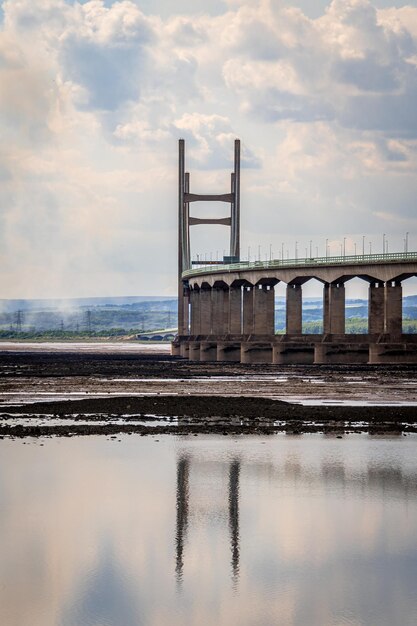 Prince of Wales Severn Bridge in der Ferne