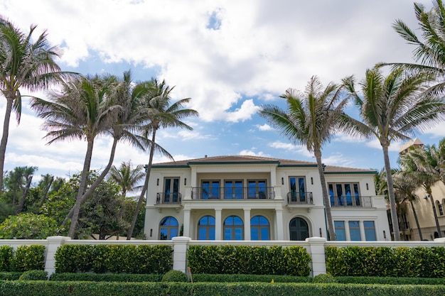 Private Residenz mit Häusern und Cottages in Palm Beach